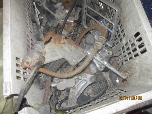 โล๊ะขายถูกๆอะไหล่TZRRและSerpico ขายถูกตัวจริง