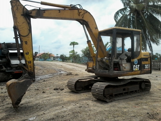 ขาย CAT 307 สภาพเก่านอกเดิมๆ กระจก ประตูมีครบ6000ชม.