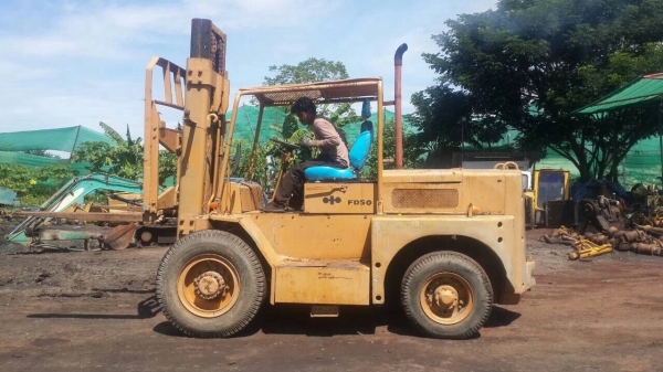 ขาย โฟรคลิฟ KOMATSU FD50 5ตัน