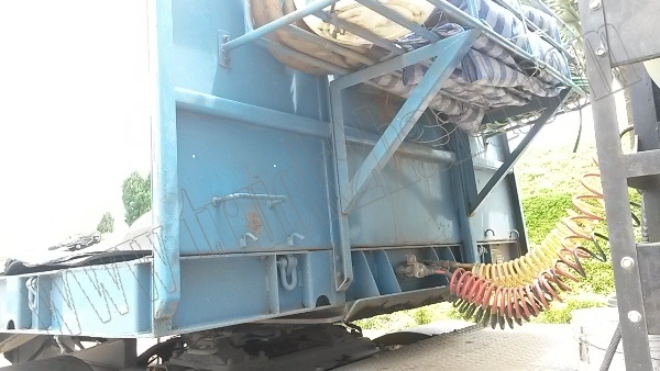 หางพ่วงเทเลอร์พื้นเรียบ12ล้อ 3เพลา ของบริษัทสามมิตร ปี53