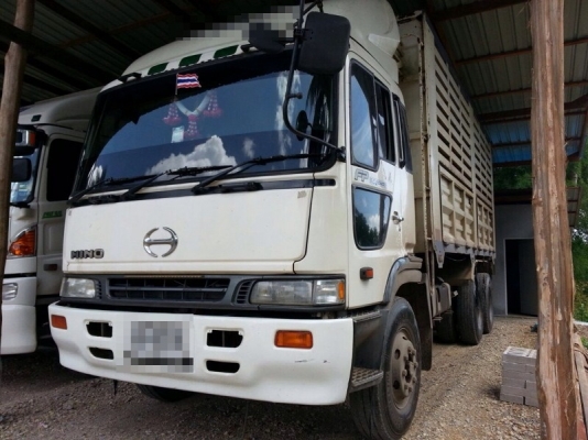 รถฮีโน่ 10 ล้อดั้ม ( เปอร์เฟีย )  320 แรงม้า ปี53.  ( รถประกอบ )  สนใจติดต่อ  081 - 6079515