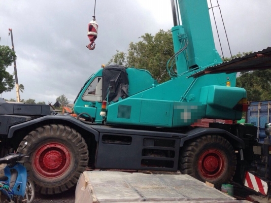รถเครน 4 ล้อ KOBELCO  RK250 - 3 /  25 ตัน. สนใจติดต่อ  081 - 6079515