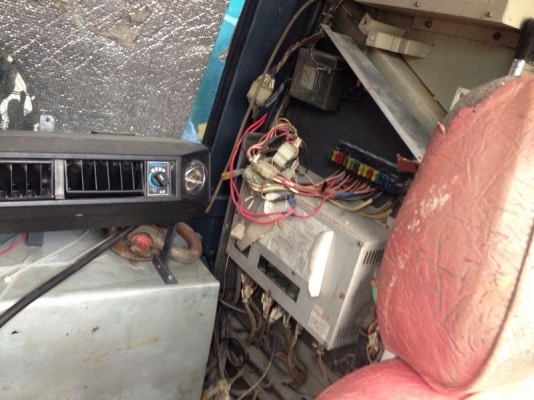 รถเครน 4 ล้อ KOBELCO  RK250 - 3 /  25 ตัน. สนใจติดต่อ  081 - 6079515