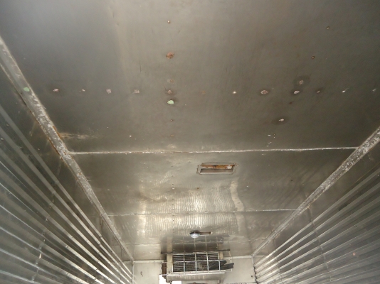 ขายด่วนตู้เปียกบรรทุกนํ้าแข้งยาว5เมตรสูง2.10เมตรกว่าง2.10ม