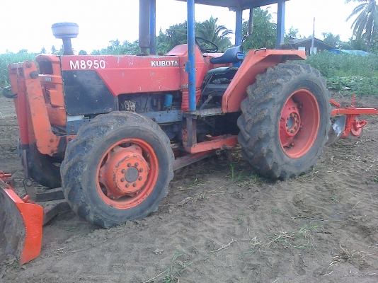 ขายรถไถ คูโบต้า   M  8950  เทอโบ  ดันหน้าหาง 3