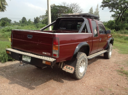 ขายNISSAN (BIG Mปี 39จอโค้ง) 4WD(โฟล์วิล์)เครื่อง2500โบ ฝาแดง กระจกไฟฟ้า พวงมาลัยพาว์เวอร์ สภาพสวย พร้อมใช้งาน ขาย 200,000 บาท