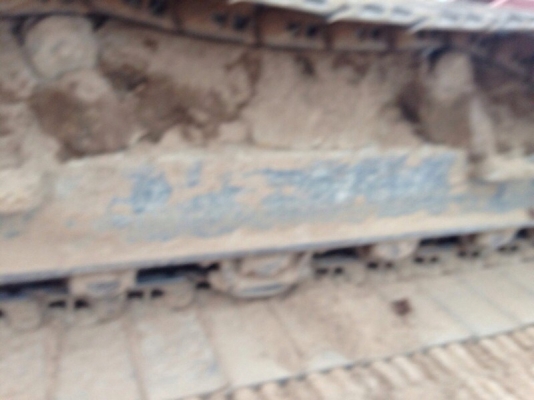 รถแบคโฮ  KOMSTSU  PC 200 - 6  ( รถทำงาน 13,xxx ซม. )  สนใจติดต่อ 081 - 6079515