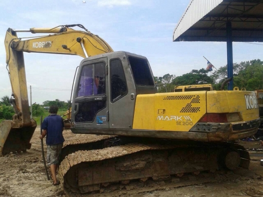 ขาย KOBELCO M3 เก๋งเทา สภาพสวยพร้อมใช้ ราคาต่อรองได้ ติดต่อได้ที่คุณ อ๊อฟ พิจิตร 086-737-9991