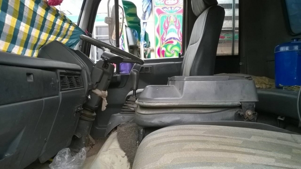 ขายถูก HINO FM3M เครื่องเดิม M10C 240 แรงม้า เกียร์เดิม สโลว์เดิม มีลำโพงลากลูก กระบะไม่ค่อยสวย ทะเบียนเต็มพร้อมโอน ซื้อจริงต่อรองราคาได้เลยครับ