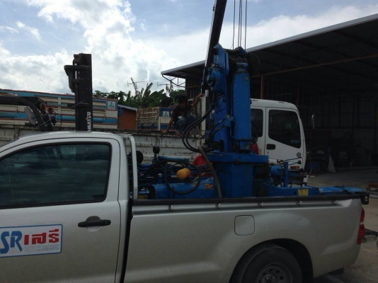 เครน TADANO 5 ตันท้องวี (5เหลี่ยม) ยาว4ปอก 3ชัก ใช้งานปกติ เพิ่งยกลงจากรถ บูมตรงสวย ไม่คด ไม่งอ