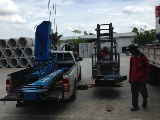 เครน TADANO 5 ตันท้องวี (5เหลี่ยม) ยาว4ปอก 3ชัก ใช้งานปกติ เพิ่งยกลงจากรถ บูมตรงสวย ไม่คด ไม่งอ