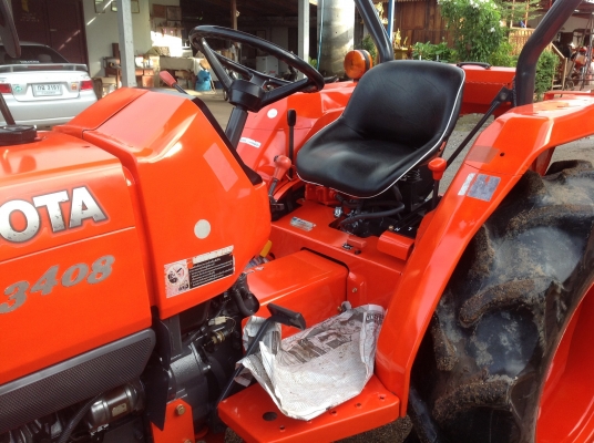 ปัญญาแทรคเตอร์มาแล้ว...จัดมาให้ครับ คูโบต้า L3408 พร้อมใบมีดคานล่าง โรตาลี่สยามอิมพรีเม้น160 เล่มทะเบียนพร้อม ส่งฟรีทั่วไทย