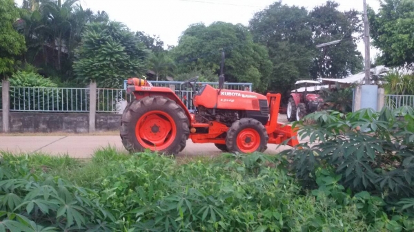 ขายครับ Kubota L3408 สภาพสวยๆครับ 34 แรง สองเพลา เพาเวอร์ พร้อมใบดันหน้า ครับ ขายครับ Kubota L3408 สภาพสวยๆครับ 34 แรง สองเพลา เพาเวอร์ พร้อมใบดันหน้า ครับ
