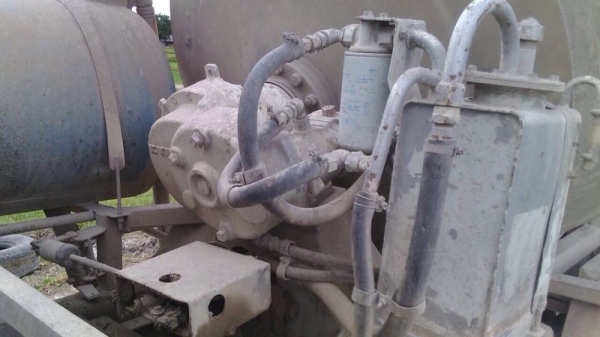 รถฮีโน่ 6 ล้อ โม่ปูน KM777 117 แรงม้า ( มีขาย 2 คัน ) สนใจติดต่อ 081 - 6079515 รถฮีโน่ 6 ล้อ โม่ปูน KM777 117 แรงม้า ( มีขาย 2 คัน ) สนใจติดต่อ 081 - 6079515