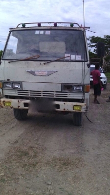 รถฮีโน่ 6 ล้อ โม่ปูน KM777 117 แรงม้า ( มีขาย 2 คัน ) สนใจติดต่อ 081 - 6079515 รถฮีโน่ 6 ล้อ โม่ปูน KM777 117 แรงม้า ( มีขาย 2 คัน ) สนใจติดต่อ 081 - 6079515