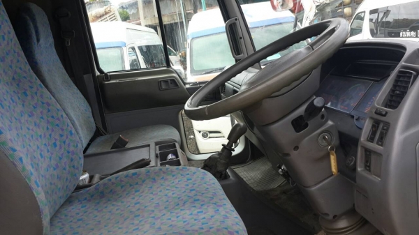 HINO รถ10ล้อเล็ก2เพลาพื้นเรียบ6.60 เมตร+เครน TADANO Z305 3ตัน5ปอกยาว 12.21 เมตร