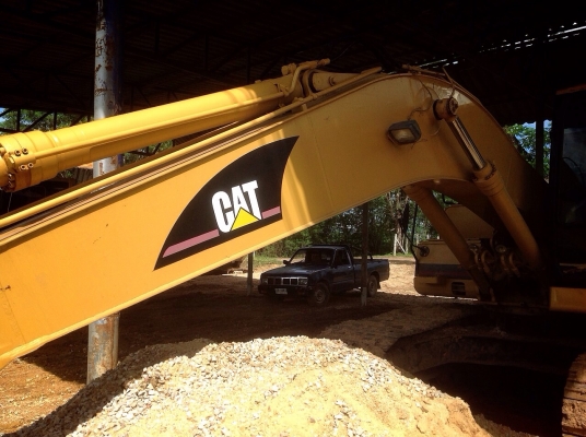 ขายรถแบคโฮ  CAT  320  V2   รถสวยพร้อมใช้งาน ราคาต่อรองได้นะครับ