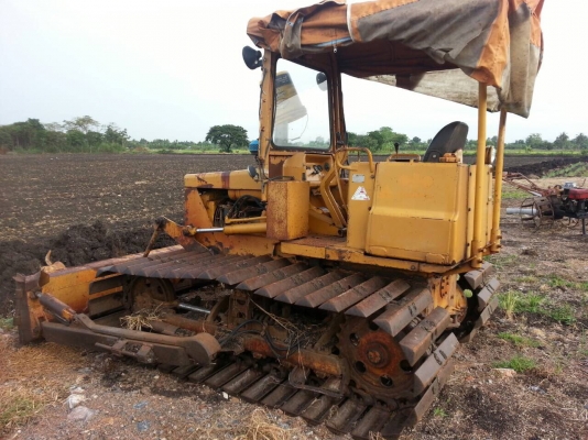 ขายด่วนแทรกเตอร์KOMATSU D20PL-5 พร้อมใช้ ขายด่วนแทรกเตอร์KOMATSU D20PL-5 พร้อมใช้