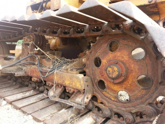 ขายด่วนแทรกเตอร์KOMATSU D20PL-5 พร้อมใช้ ขายด่วนแทรกเตอร์KOMATSU D20PL-5 พร้อมใช้