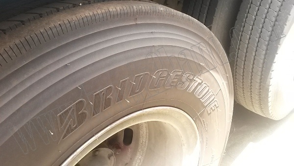 หางพ่วงเทเลอร์พื้นเรียบ12ล้อ 3เพลา ของบริษัทสามมิตร ปี53