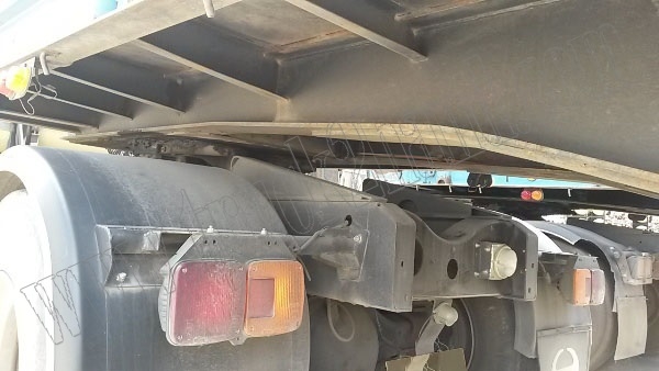 หางพ่วงเทเลอร์พื้นเรียบ12ล้อ 3เพลา ของบริษัทสามมิตร ปี53