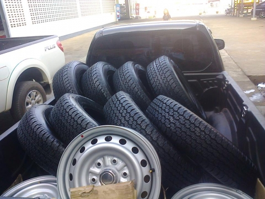 ล้อกะทะ16ป้ายแดงยางบิดโตน205R16ปี5013มี3ชุด70กม.ถอด ล้อกะทะ16ป้ายแดงยางบิดโตน205R16ปี5013มี3ชุด70กม.ถอด