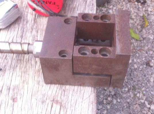 ชุดบอลสกรู ขนาด 20 มม. ยาว 95 ซม. พร้อมชุดยึดหัวท้าย ลูกเลื่อนขนาดใหญ่ ใช้เลือนขับรางของเครื่อง CNC