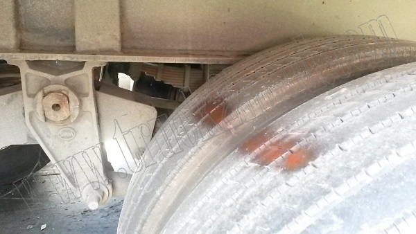 หางพ่วงเทเลอร์พื้นเรียบ12ล้อ 3เพลา ของบริษัทสามมิตร ปี53