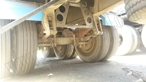 หางพ่วงเทเลอร์พื้นเรียบ12ล้อ 3เพลา ของบริษัทสามมิตร ปี53