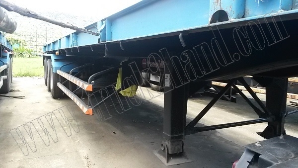 หางพ่วงเทเลอร์พื้นเรียบ12ล้อ 3เพลา ของบริษัทสามมิตร ปี53