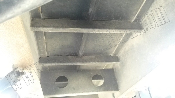 หางพ่วงเทเลอร์พื้นเรียบ12ล้อ 3เพลา ของบริษัทสามมิตร ปี53