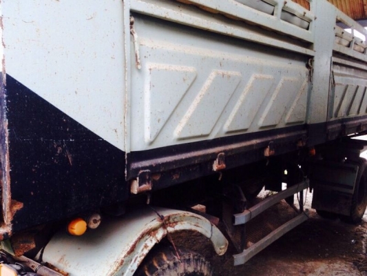 รถอีซูซุ 10  ล้อดั้ม  240 แรงม้า. ปี 39  ( ขายแม่ , ลูก )   สนใจติดต่อ 081 - 6079515