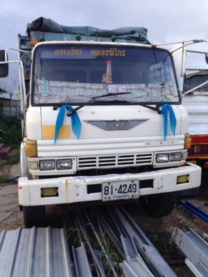 รถบรรทุก พ่วง 24 ล้อ