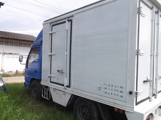 ISUZU  ปี46 ยูโร เกียร์สั้น รถห้างแท้