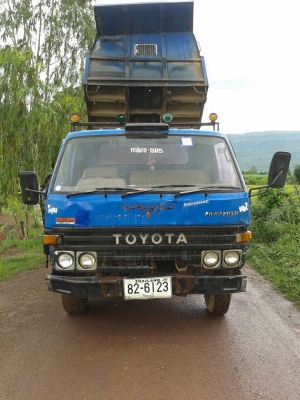 ขาย 6 ล้อดั้ม TOYOTA BU91 เฟืองท้าย F เครื่อง 115 แรงม้า เกียร์สั้น สภาพพร้อมใช้งาน ทะเบียนพร้อมโอน ราคาต่อรองได้