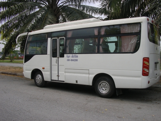 ขายรถมินิบัส  17 ที่นั้ง