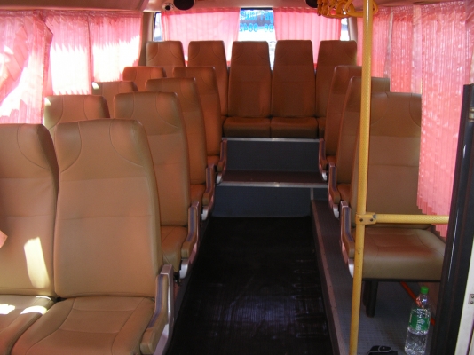 ขายรถมินิบัส  17 ที่นั้ง