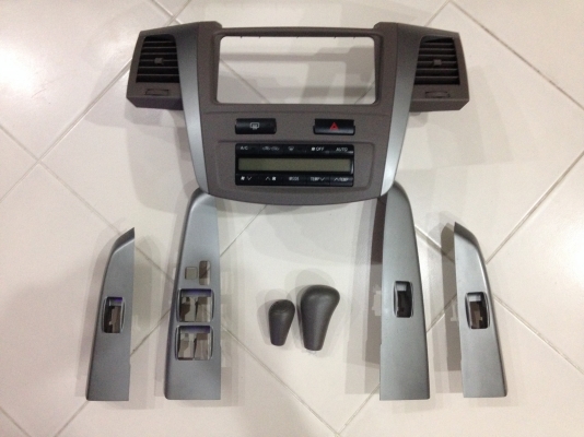 หน้ากากแอร์พร้อมจอแอร์ Auto ทั้งชุด+ฝาครอบสวิทช์แผงประตู Fortuner+หัวเกียร์