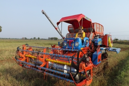 ขายรถเกี่ยวศักดิ์พัฒนา ss501(0850141311 เบอร์เจ้าของรถ)