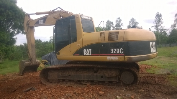 CAT320 C สภาพพร้อมใช้งาม ไฟฟ้าครบ โซ่ดี เอวแน่น เล่นทะเบียน S/n aame 4606xx ราคา 1,500,000 ต่อรองได้