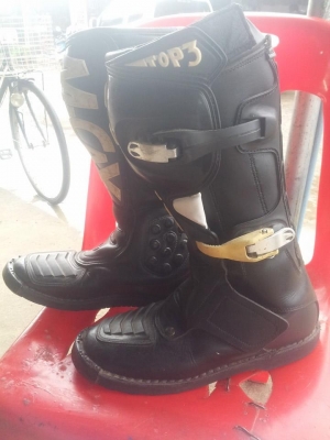 รองเท้าวิบาก เบอร์42/43