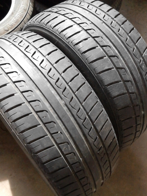 195/55R15 ROADSTONE  PREMIERE  ปี2011 MADE  IN KOREA  มี 2 เส้น TEL.081-427-3941