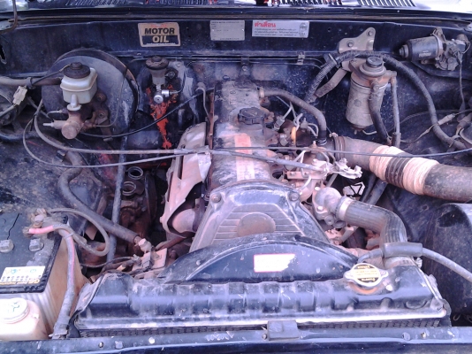 TOYOTA LN80 รุ่นสั้นพิเศษ 4ขอ เครื่องเสียงเคลื่อนที่ สำหรับวางคานโฟครับ รถเก่าหลวง ถอดเครื่องเสียงลดได้อีก