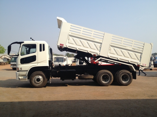 ขาย MITSUBISHI FUSO SUPERGRATE เครื่อง 6M70 380 แรงม้า ระบบน้ำมัน กระบะดัมพ์  6 เมตร กระบอกดั้มพ์ 15 ตัน ยาง 1000/20