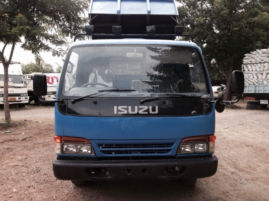 ขายรถ6ล้อ120ฝาขาวหัวการ์ตูนดั้มสามมิตร ปี40Fหลัง รถห้าง