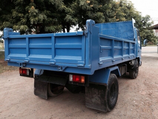 ขายรถ6ล้อ120ฝาขาวหัวการ์ตูนดั้มสามมิตร ปี40Fหลัง รถห้าง