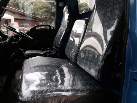 ขายรถ6ล้อ120ฝาขาวหัวการ์ตูนดั้มสามมิตร ปี40Fหลัง รถห้าง