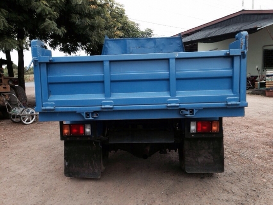 ขายรถ6ล้อ120ฝาขาวหัวการ์ตูนดั้มสามมิตร ปี40Fหลัง รถห้าง