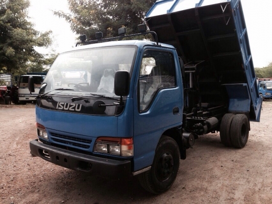 ขายรถ6ล้อ120ฝาขาวหัวการ์ตูนดั้มสามมิตร ปี40Fหลัง รถห้าง