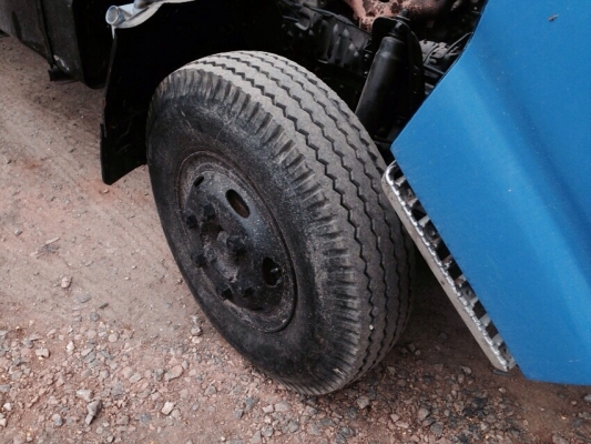 ขายรถ6ล้อ120ฝาขาวหัวการ์ตูนดั้มสามมิตร ปี40Fหลัง รถห้าง